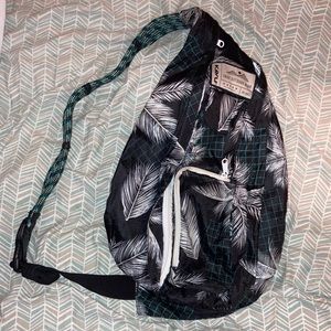 KAVU sling bag
